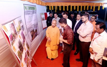 मुख्यमंत्री योगी ने पांडेयपुर मेडिकल कॉलेज निर्माण स्थल का किया दौरा, तेजी से पूरा करने के दिए निर्देश ।