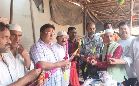 सम्भल में सौहार्द की मिसाल: होली पर पिचकारी, रमज़ान में खजूर बांटकर दिया भाईचारे का संदेश।