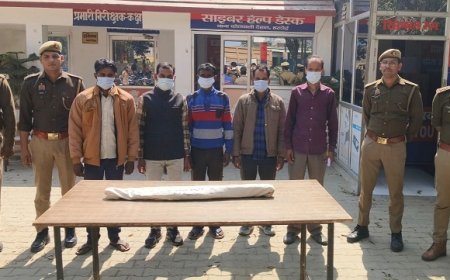 Hardoi: मारपीट मामले में 5 आरोपी गिरफ्तार, 4 डंडे बरामद, अन्य आरोपियों की तलाश जारी। 