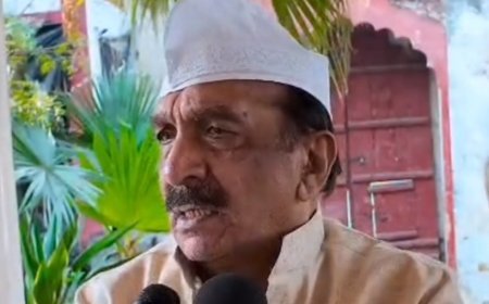 Sambhal: खामेनेई की मौत पर भावुक हुए सम्भल विधायक नवाब इकबाल महमूद, बोले— 'मासूम बच्चों की मौत पर क्यों खामोश है दुनिया?'