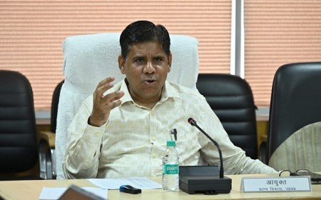 Lucknow: ग्राम्य विकास विभाग की मीडिया कार्यशाला: सोशल मीडिया से योजनाओं के प्रभावी प्रचार का दिया प्रशिक्षण।