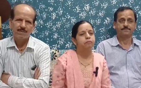 Sambhal: चाय विक्रेता के बेटे ने रचा इतिहास: चंदौसी के देव डुडेजा ने UPSC में हासिल की 152वीं रैंक। 