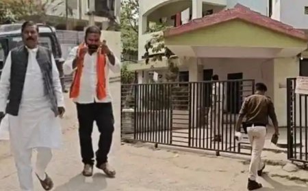 नीतीश कुमार की मीटिंग में व्यस्त थे पूर्व विधायक, उधर घर से चोरों ने कैश, गहने और महत्वपूर्ण दस्तावेज उड़ा लिए