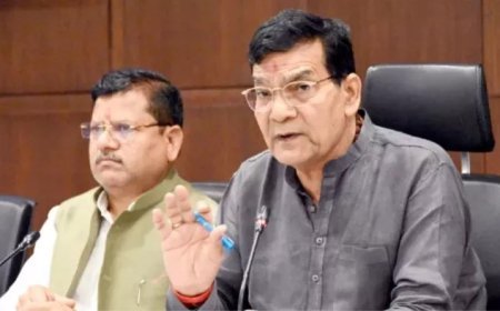 Lucknow : ऊर्जा मंत्री ए.के. शर्मा ने वायरल वीडियो प्रकरण का लिया संज्ञान, जांच के बाद कड़ी कार्रवाई के निर्देश