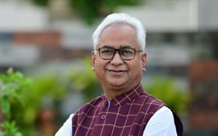 'बिना खाता खोले भी जीत जाती टीम इंडिया…', भारत की टी20 विश्व कप जीत पर लखनऊ विधायक नीरज बोरा का अमित शाह पर तंज। 