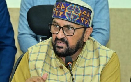 Lucknow : राज्य विश्वविद्यालय निर्धारित शासनादेश के अनुसार ही लें परीक्षा शुल्क- उच्च शिक्षा मंत्री योगेन्द्र उपाध्याय