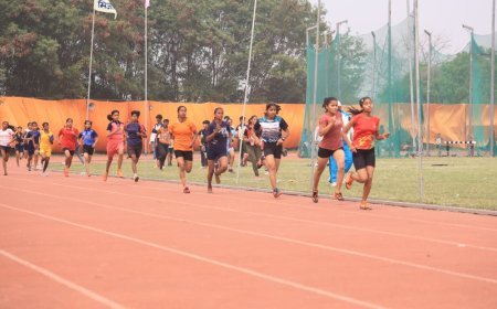 Lucknow : मंत्री संदीप सिंह ने अयोध्या में 36वीं राज्य स्तरीय बेसिक बाल क्रीड़ा प्रतियोगिता का किया उद्घाटन