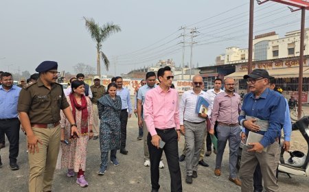 Udham Singh Nagar : मंडल आयुक्त दीपक रावत ने जिला विकास प्राधिकरण कार्यालय का निरीक्षण किया