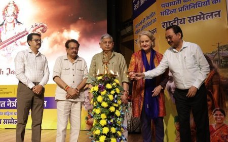 Lucknow: राष्ट्रीय सम्मेलन में यूपी की महिला प्रधानों ने बढ़ाया प्रदेश का मान, उत्कृष्ट कार्यों के लिए मिला राष्ट्रीय सम्मान। 