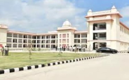 Lucknow : प्रदेश के कई जिलों में बनेंगे मुख्यमंत्री मॉडल कंपोजिट विद्यालय, ग्रामीण क्षेत्रों के विद्यार्थियों को एक ही परिसर में मिलेगी बेहतर और गुणवत्तापूर्ण शिक्षा