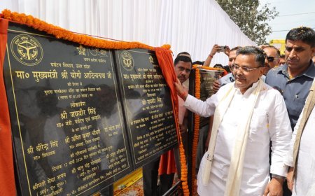 Lucknow : पश्चिमी यूपी में पर्यटन को रफ्तार, मंत्री जयवीर सिंह ने करोड़ों रुपए से अधिक की परियोजनाओं का किया लोकार्पण-शिलान्यास