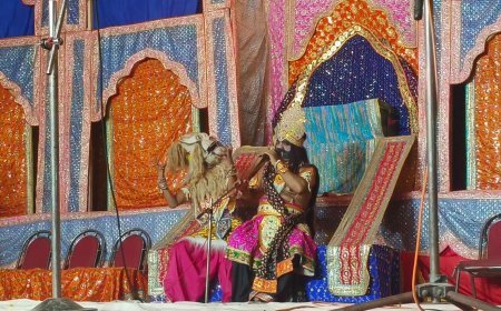 Lakhimpur- Kheri : रामवाटिका धाम में भक्त प्रह्लाद लीला का भावपूर्ण मंचन, श्रद्धालु भावविभोर हुए