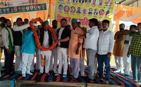 Hardoi: राष्ट्रीय अध्यक्ष की चेतावनी: 19 मार्च तक मांगें पूरी नहीं हुईं तो आमरण अनशन। 