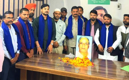 Bajpur : समाजवादी बाबा साहब वाहिनी ने कांशीराम की जयंती को पीडीए दिवस के रूप में मनाया