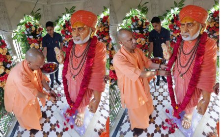 Lucknow : मुख्यमंत्री ने कालिका माता मंदिर में की पूजा-अर्चना, वीरभूमि को किया प्रणाम, महारानी पद्मावती के जौहरस्थल भी गए सीएम योगी