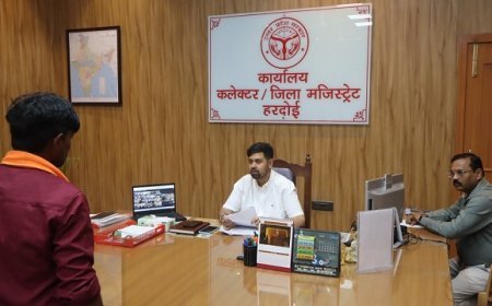 Hardoi: डीएम अनुनय झा ने सुनीं 97 शिकायतें, त्वरित निस्तारण के दिए निर्देश। 