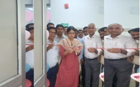 Hardoi: सर्वाइकल कैंसर के खिलाफ जंग: सीडीओ ने किया HPV टीकाकरण का शुभारम्भ, 22 बच्चियों को लगा टीका। 