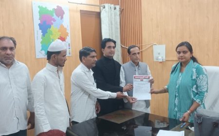 Sambhal: नवरात्र, चांद रात और ईद की तैयारियों को लेकर सपा का ज्ञापन, व्यवस्थाओं को लेकर उठाई अहम मांगें।