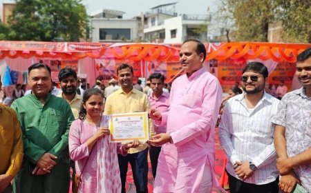 Hardoi: योगी सरकार के 9 वर्ष पूर्ण होने पर जिला मुख्यालय में भव्य कार्यक्रम, उत्कृष्ट कार्यों के लिए सम्मान वितरण। 