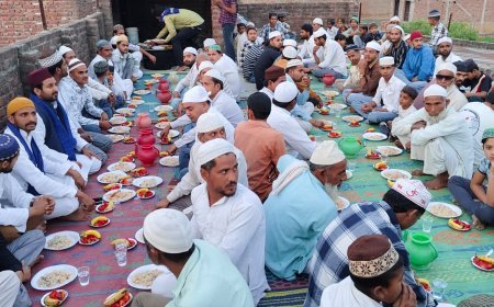 Sambhal : इफ्तार के बहाने भाईचारे का संदेश, जिला पंचायत चुनाव को लेकर ASP ने झोंकी ताकत