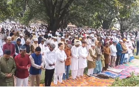 Sambhal : कड़ी सुरक्षा में अदा हुई ईद-उल-फितर की नमाज़, सम्भल ईदगाह में उमड़ा जनसैलाब