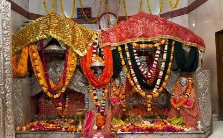 Lucknow : कठवारा में मां चंद्रिका देवी मंदिर भक्तों की मनोकामनाएं पूरी करती हैं, चुनरी और घंटी बांधकर व्यक्त होती श्रद्धा
