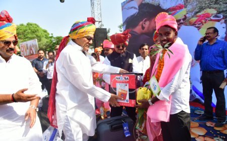 Lucknow : नगर विकास एवं ऊर्जा मंत्री ए के शर्मा ने जौनपुर में मुख्यमंत्री सामूहिक विवाह कार्यक्रम में बतौर मुख्य अतिथि हुए उपस्थित