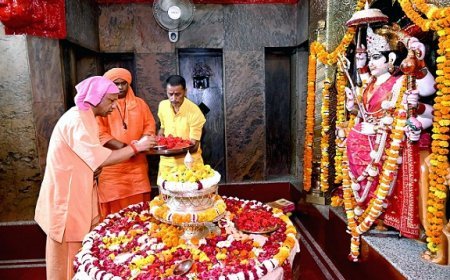 मुख्यमंत्री ने किए मां पाटेश्वरी के दर्शन: मंदिर की व्यवस्थाओं का लिया जायजा, श्रद्धालुओं का किया अभिवादन। 