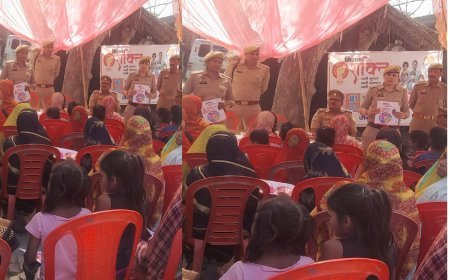 Sitapur : मानपुर में मिशन शक्ति के तहत जागरूकता शिविर का आयोजन, महिलाओं को बताए गए सुरक्षा के गुर