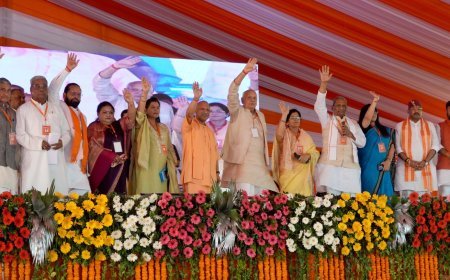 Bahraich : भरथापुर वनग्राम के विस्थापितों को मिली नई जिंदगी, मुख्यमंत्री ने सौंपी आवास और मुआवजे की सौगात