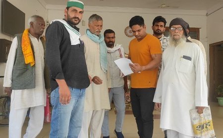 Sambhal: भारतीय किसान यूनियन ने डीएम को सौंपा ज्ञापन, निष्पक्ष जांच और खनन व्यवस्था पर उठाई मांग। 