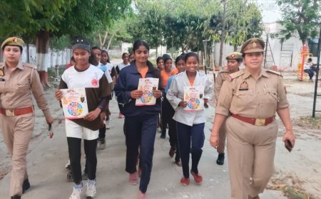 Hardoi : मिशन शक्ति 5.0 के तहत महिला सशक्तिकरण के लिए दौड़ का आयोजन, बालिकाओं को सुरक्षा के प्रति किया जागरूक