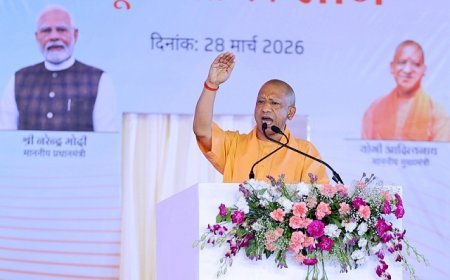 Jewar: सीएम के निशाने पर रही कांग्रेस व सपा, मुख्यमंत्री ने किसानों के योगदान के प्रति जताई कृतज्ञता।