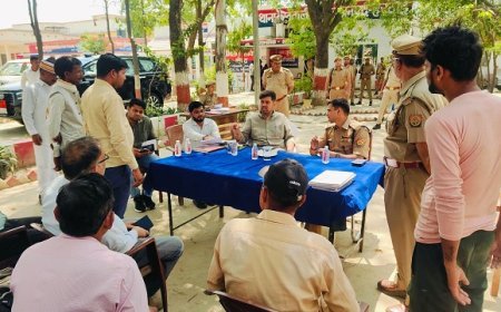 Hardoi: थाना समाधान दिवस पर डीएम-एसपी ने सुनीं जनसमस्याएं, समयबद्ध निस्तारण के निर्देश। 