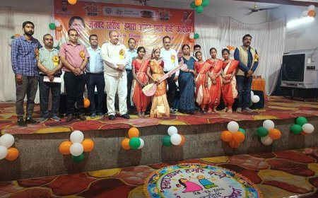 Hardoi: 'हमारा आंगन हमारे बच्चे' कार्यक्रम आयोजित, उत्कृष्ट टीमों को किया गया सम्मानित। 