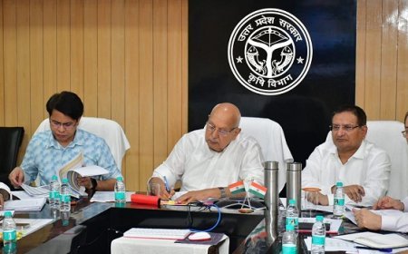 Lucknow: कृषि मंत्री ने बीजों और उर्वरकों की उपलब्धता में न हो कोई कमी, रबी 2025-26 के लक्ष्यों को समय से पूरा करने के अधिकारियों को दिए निर्देश। 