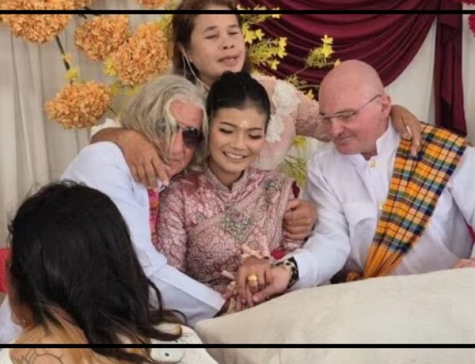 एक दुल्हन, दो दूल्हे: अनोखी शादी ने सोशल मीडिया पर मचाई हलचल।