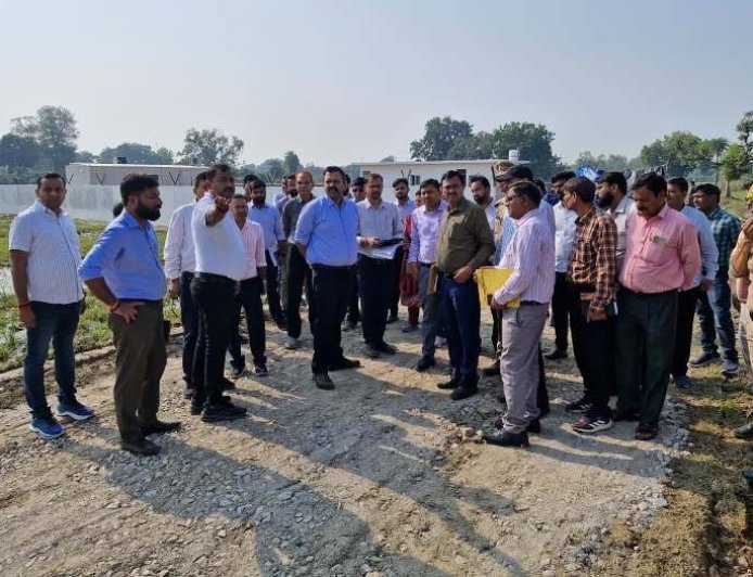 Lucknow : एलडीए द्वारा आई0टी0 सिटी योजना में ‘लैंड पूलिंग’ के आधार पर किसानों के मध्य भूखण्डों की लॉटरी ड्रॉ का हुआ आयोजन