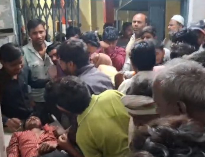 Sambhal : सम्भल में स्कूटी-बाइक की भीषण भिड़ंत, तीन की मौत; दो गंभीर घायल जिला अस्पताल रेफर