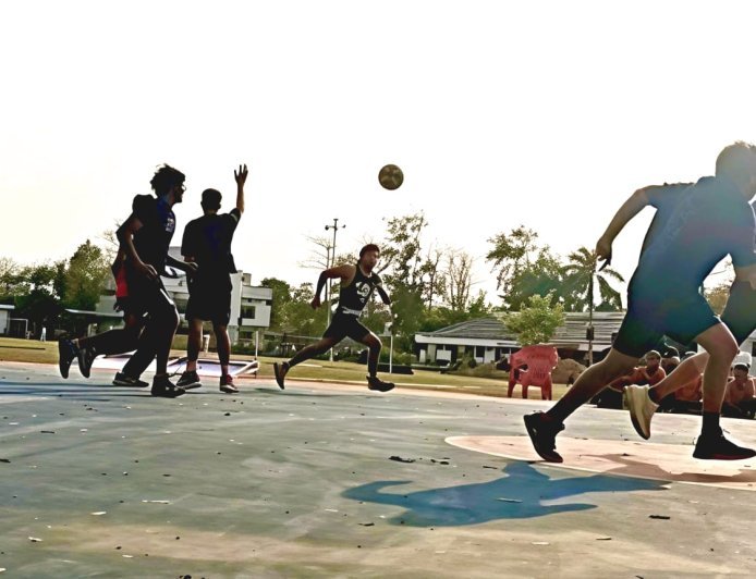 Hardoi : हरदोई में जिला स्तरीय बास्केटबाल और बॉलीबॉल प्रतियोगिता का समापन