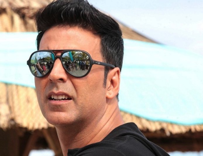 अक्षय कुमार ने की जमकर तारीफ: रणवीर सिंह की परफॉर्मेंस और आदित्य धर की कहानी को बताया ब्लो-अवे ब्रिलियंट।