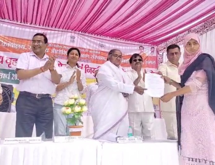 Sambhal : सम्भल में रोजगार मेले का शुभारंभ, युवाओं को मिला सुनहरा अवसर