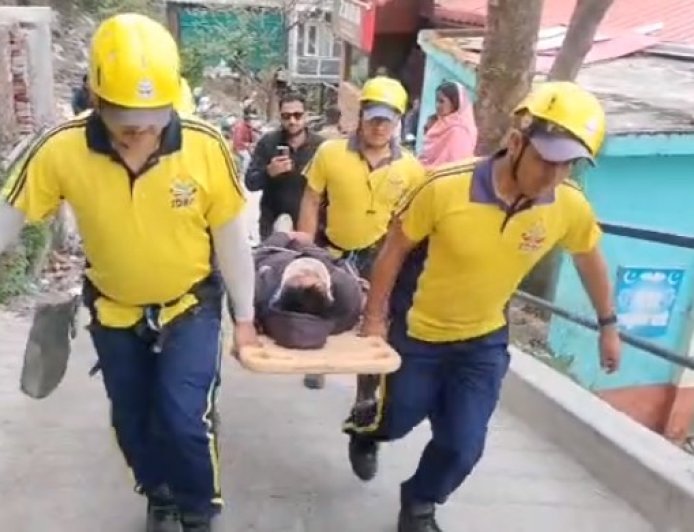 Mussoorie: मसूरी में मॉक ड्रिल ‘गोल्डन आवर’ बचाने का रियल टाइम अभ्यास।