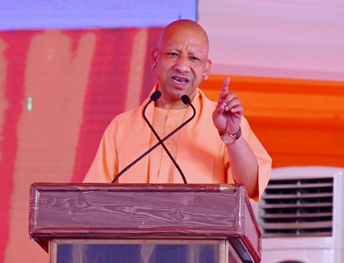 Ayodhya: सनातन विरोध वाले स्थानों पर नहीं जाती वर्तमान पीढ़ी- सीएम योगी