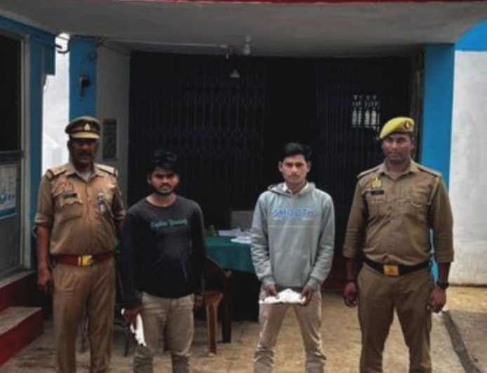 Sitapur : पुलिस चेकिंग में दो अपराधी गिरफ्तार, अवैध तमंचे और कारतूस बरामद