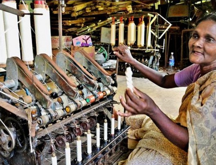 Hardoi : हरदोई में सरकारी योजनाओं के तहत युवाओं को स्वरोजगार के लिए बड़ी सहायता दी गई