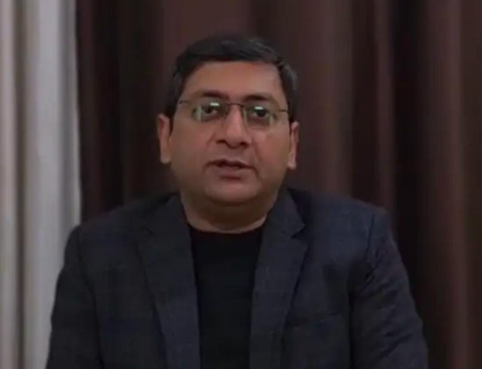 Hapur : हापुड़ में स्कूल वाहनों पर सख्त जांच अभियान शुरू