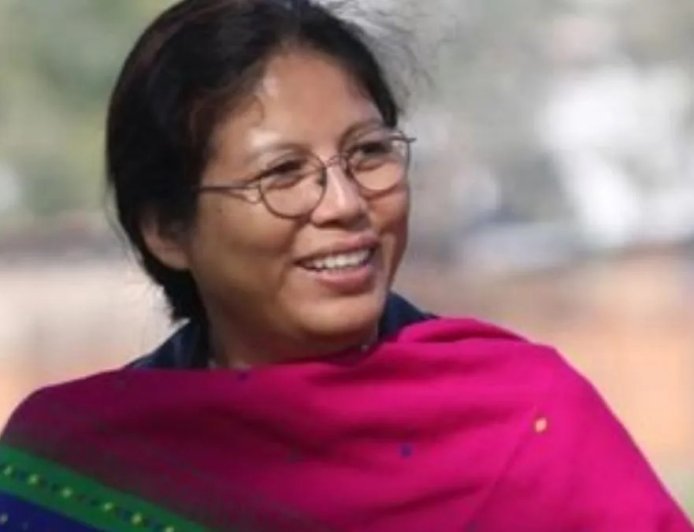 असम चुनाव से पहले सरमा कैबिनेट में बड़ी बगावत, मंत्री नंदिता गरलोसा ने छोड़ी बीजेपी, कांग्रेस में शामिल