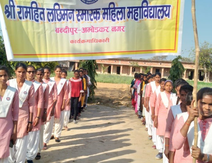 Ambedkarnagar : समाज सेवा और राष्ट्र भक्ति के संकल्प के साथ सात दिवसीय शिविर का समापन