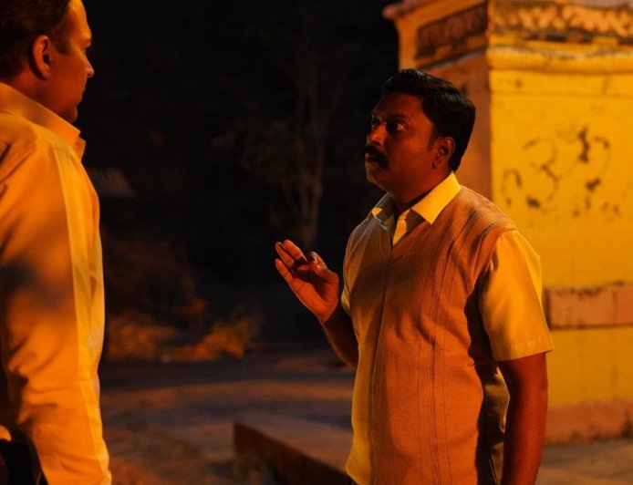 सस्पेंस का मास्टरक्लास: 8 एपिसोड की यह मर्डर मिस्ट्री सीरीज कर देगी आपको हैरान, क्लाइमेक्स देख उड़ जाएंगे होश।